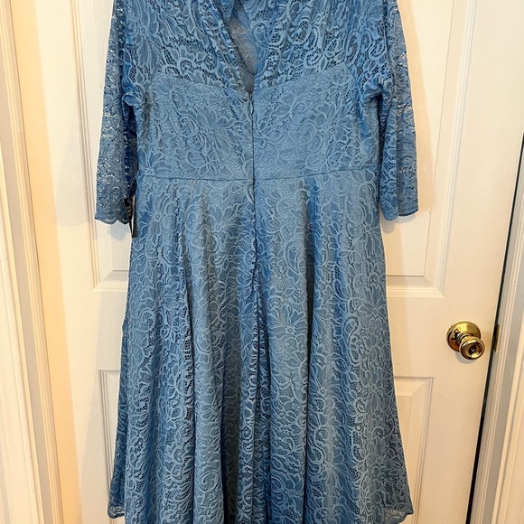 Torrid blue lace dress NWT. Will consider all offers. - Picture 4 of 7